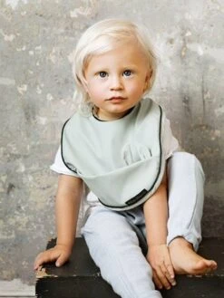 Bavoir Avec Poche ELODIE DETAILS Vert Pâle/lapin (mineral Green - Elodie Details 6 Bavoir Avec Poche ELODIE DETAILS Vert Pâle/lapin (mineral Green - Elodie Details -Vertbaudet Soldes Magasin bavoir avec poche elodie details 2