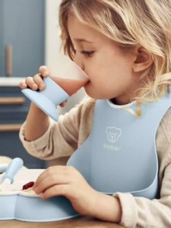 Bavoir Avec Récupérateur BABYBJORN Rose Pastel - Baby Bjorn -Vertbaudet Soldes Magasin bavoir avec recuperateur babybjorn 2