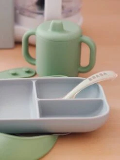 Coffret Repas Les Essentiels 4 Pièces BEABA En Silicone Vert Sauge - Beaba -Vertbaudet Soldes Magasin coffret repas les essentiels 4 pieces beaba en silicone 1