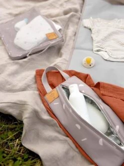 Pochette Isotherme LÄSSIG Taupe - Lassig 10 Pochette Isotherme LÄSSIG Taupe - Lassig -Vertbaudet Soldes Magasin pochette isotherme lassig 4