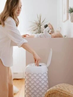 Poubelle à Couches Dress Up ANGELCARE Blanc - Angelcare -Vertbaudet Soldes Magasin poubelle a couches dress up angelcare 2