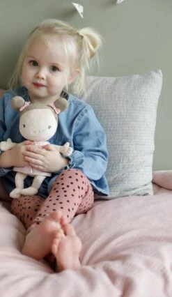 Poupée LITTLE DUTCH Bébé Rosa Et Ses Accessoires Rose - Little Dutch -Vertbaudet Soldes Magasin poupee little dutch bebe rosa et ses accessoires 4