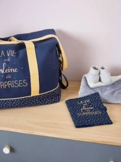 Protège-carnet De Santé La Vie Est Pleine De Surprises Marine Grisé - Vertbaudet -Vertbaudet Soldes Magasin protege carnet de sante la vie est pleine de surprises 2