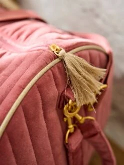 Sac à Langer Baby Roll En Velours Bois De Rose Grenier - Vertbaudet 8 Sac à Langer Baby Roll En Velours Bois De Rose Grenier - Vertbaudet -Vertbaudet Soldes Magasin sac a langer baby roll en velours 2
