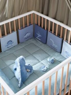 Tour De Lit / Tour De Parc Pare-chocs PETIT DINO Bleu Grisé Imprimé - Vertbaudet -Vertbaudet Soldes Magasin tour de lit tour de parc pare chocs petit dino 2